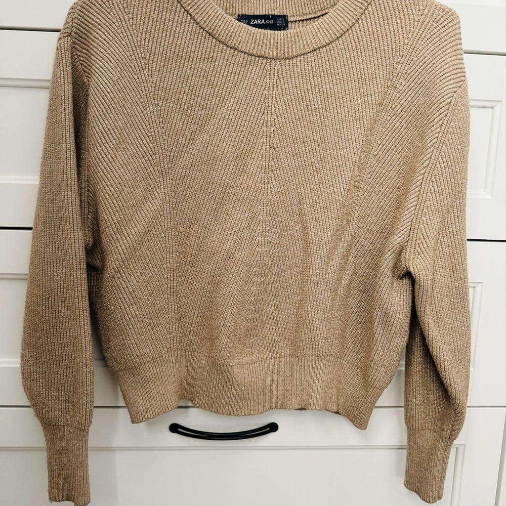 Zara Women's Beige Crew Neck Sweater
